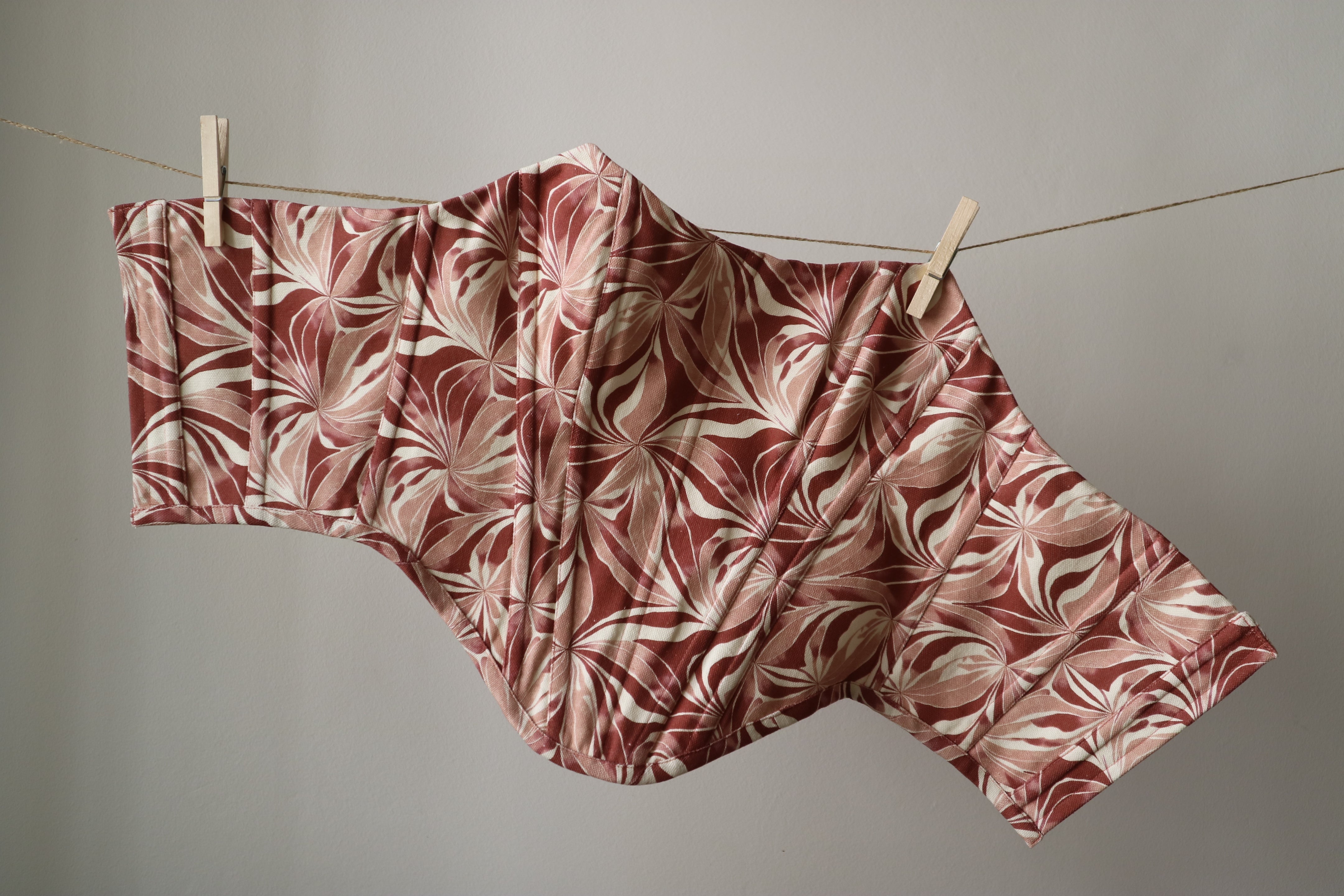 Febe Couture — lingerie artisanale écoresponsable faite main, créatrice italienne à Lyon | Little Green Cocoon Bordeaux
