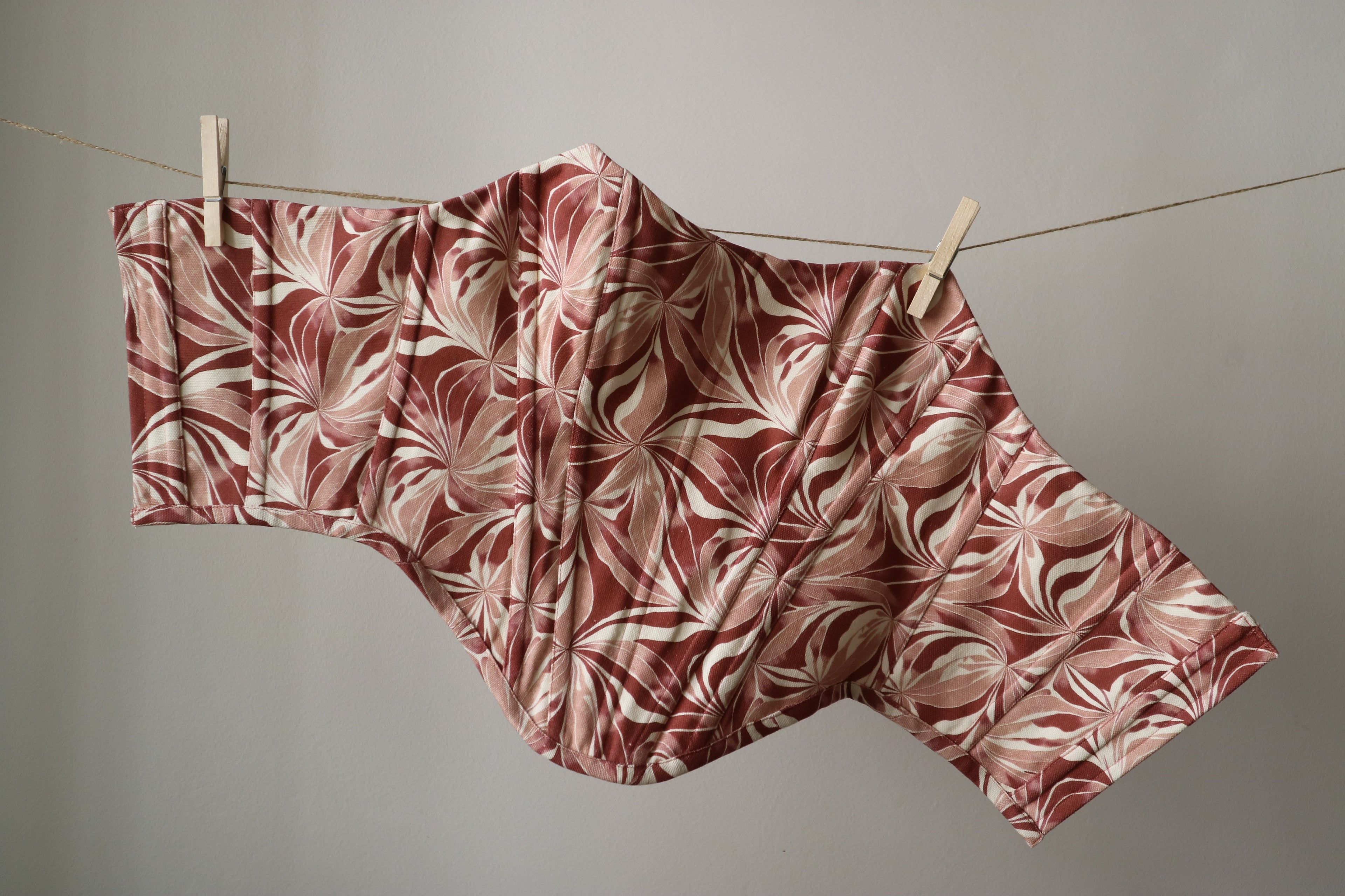Febe Couture — lingerie artisanale écoresponsable faite main, créatrice italienne à Lyon | Little Green Cocoon Bordeaux