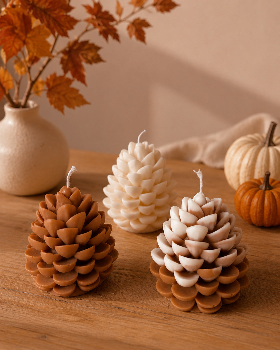 Bougie pomme de pin mymilkycandle