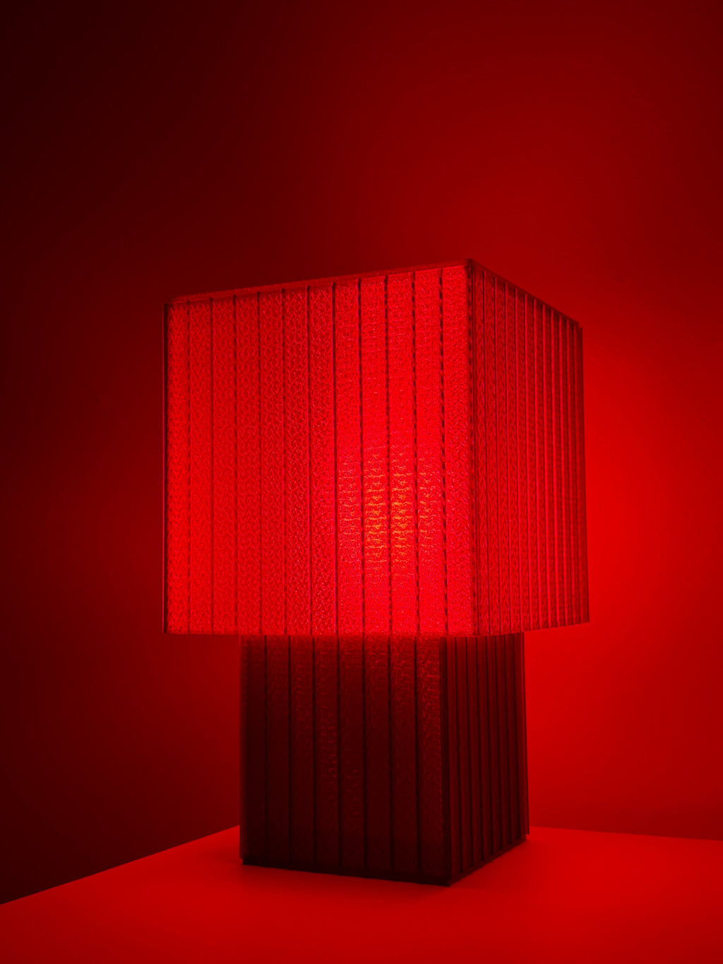 Lampe Cube Burgundy - Méré