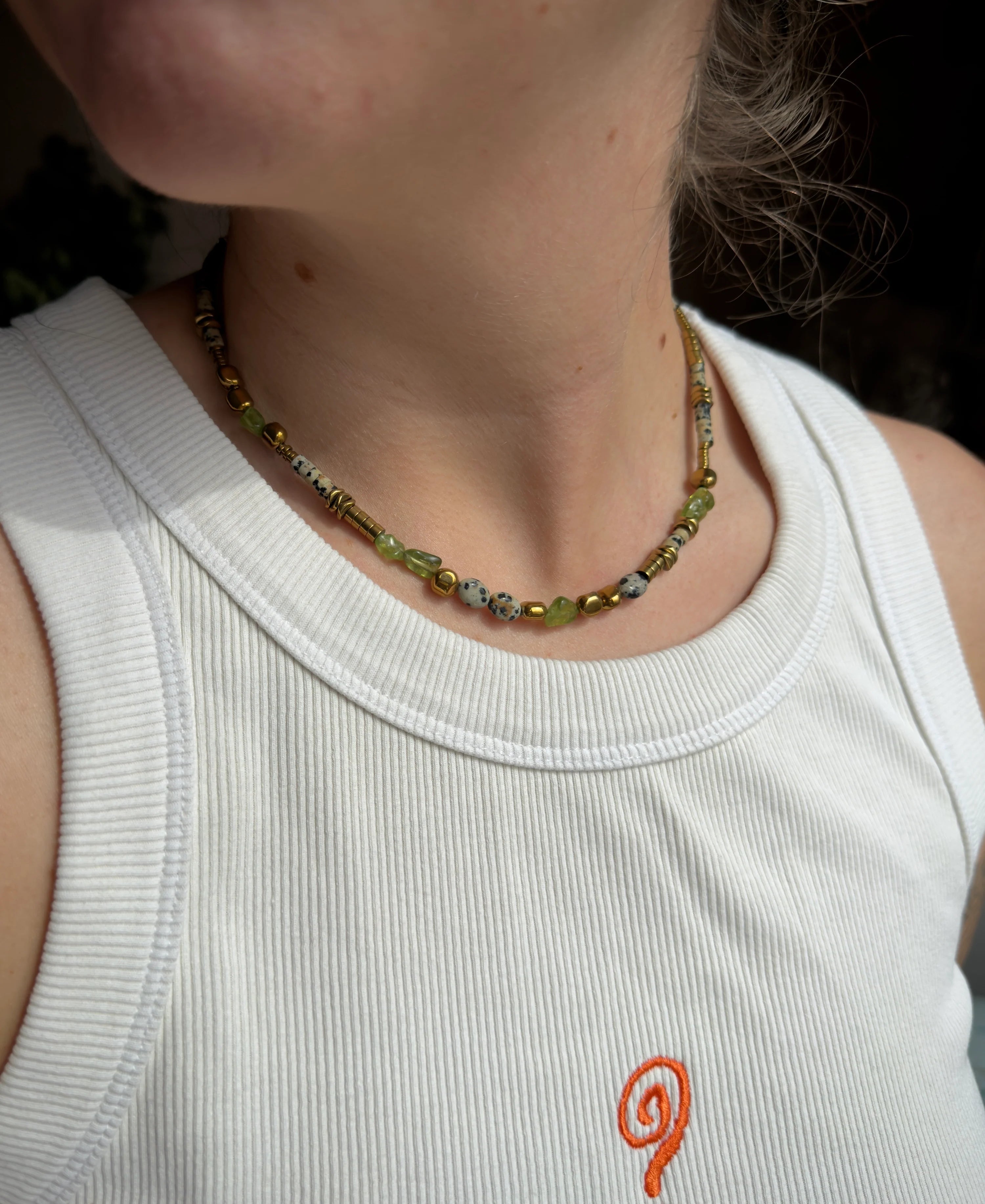 Collier Naples ZOUZBIJOUX porté, longueur réglable