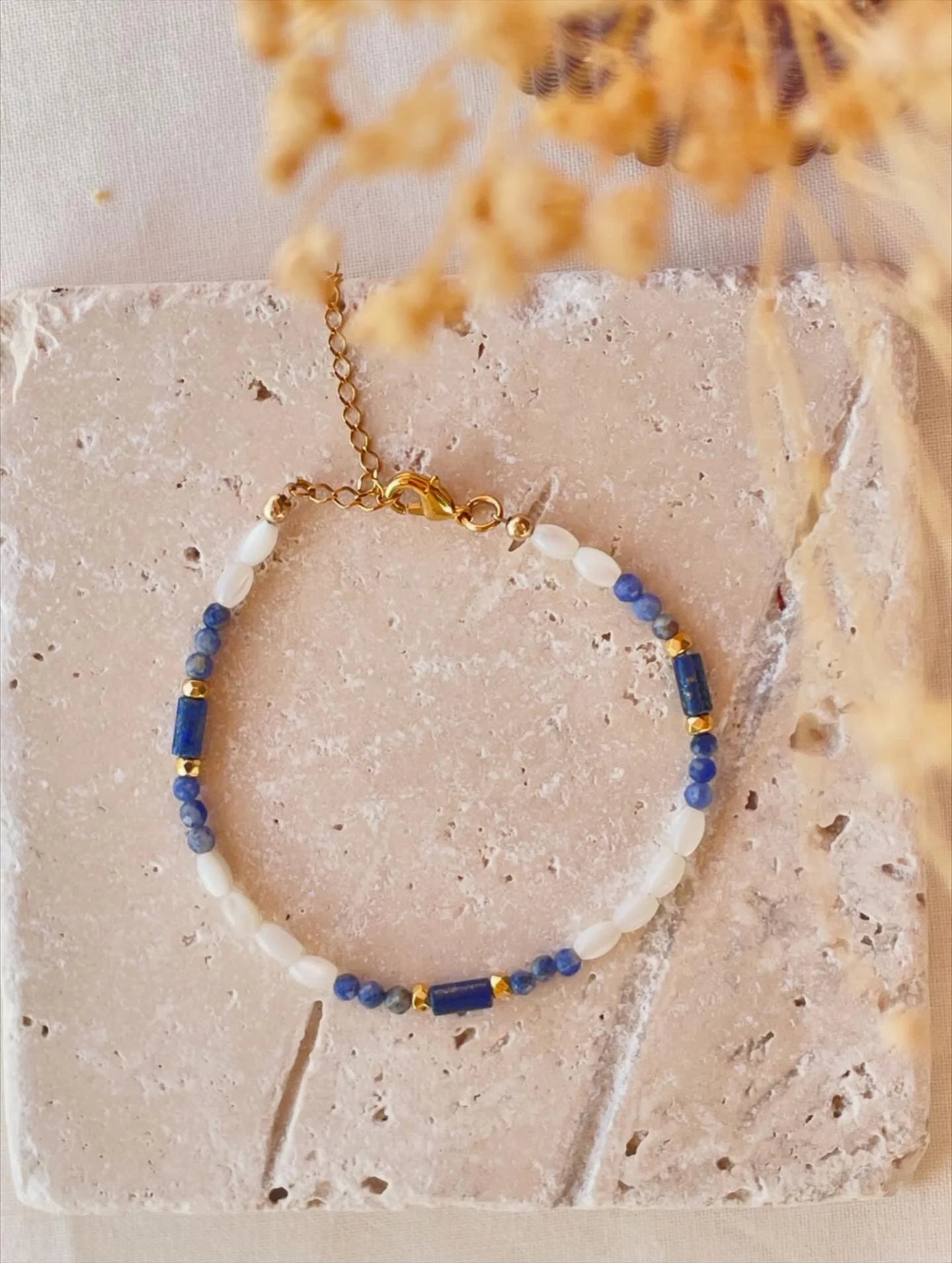 Bracelet PIA bleu Bahlïa Bijoux, sodalite et lapis lazuli plaqué or