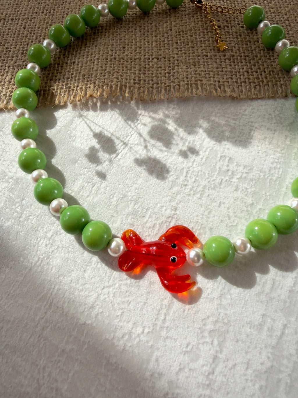 Collier San Francisco ZOUZBIJOUX, zoom perles coquillage naturel