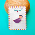 Pin's oiseau violet