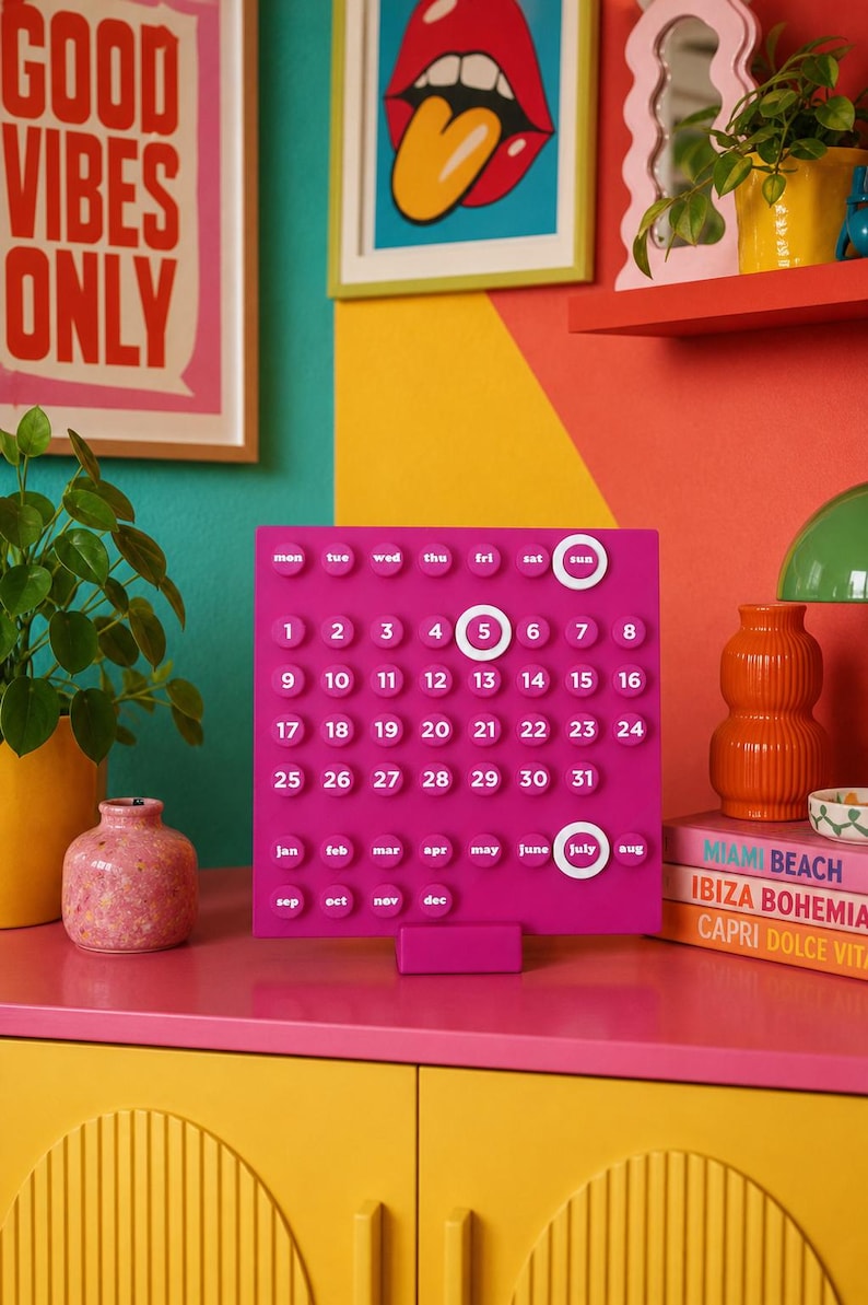 Calendrier perpétuel fuchsia - Mimiarthome