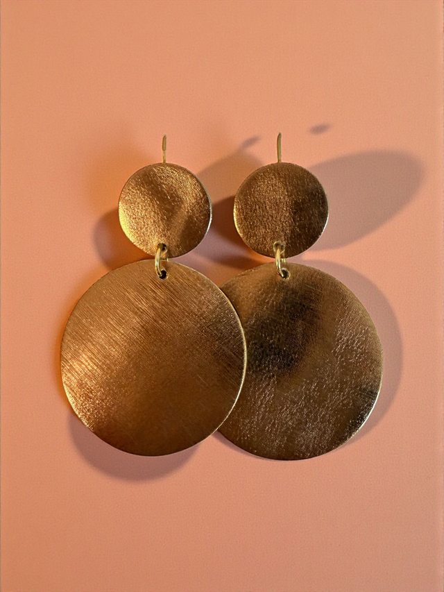 Boucles Alma Cuivre Maison Alba – formes rondes en cuir cuivré superposées, fait main France