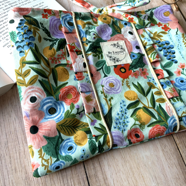 Pochette à livre fleurs vert grand modèle