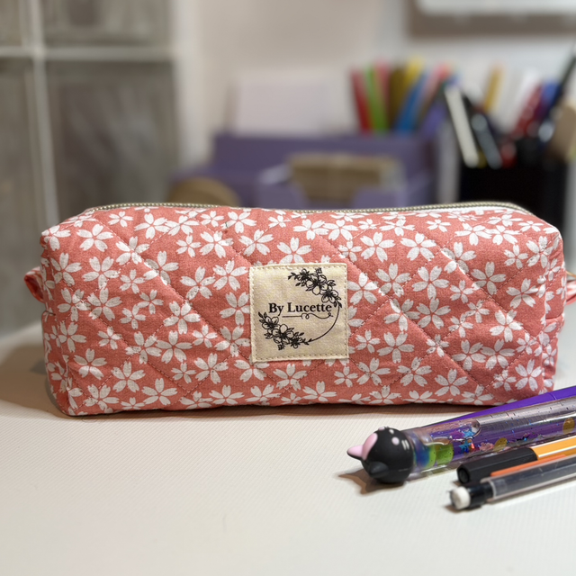 Trousse à crayons fleurs corail