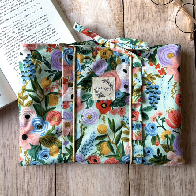 Pochette à livre fleurs vert grand modèle
