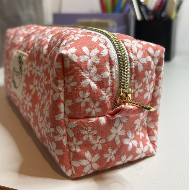 Trousse à crayons fleurs corail