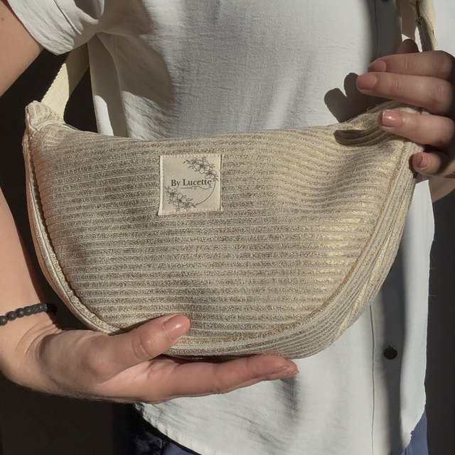 Sac demi lune velours doré