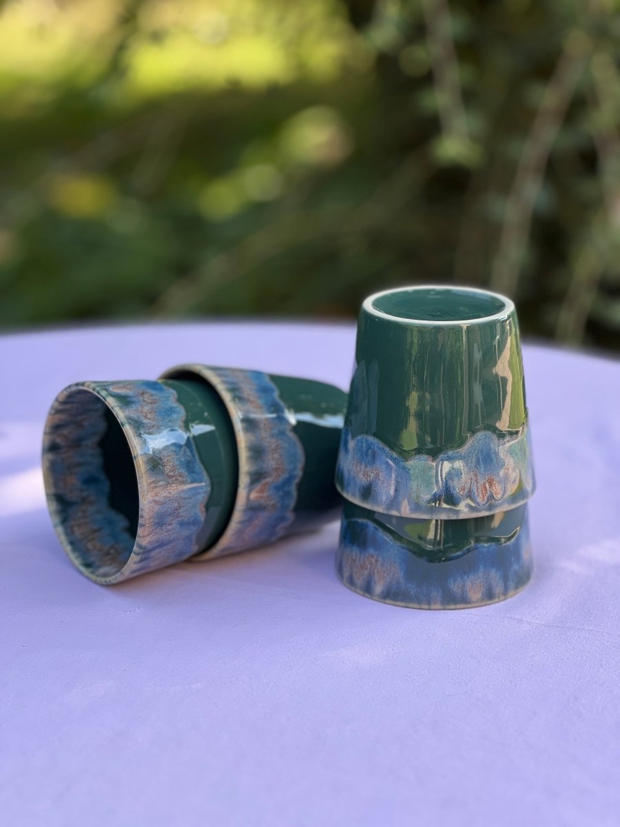 Tasse CAPRICE vert foncé format lungo en grès fin - B&Inside